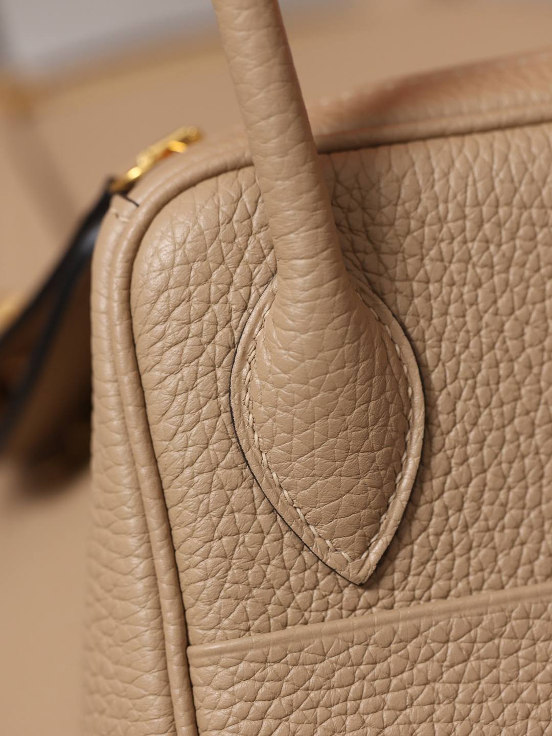 Best Replica Handbags Storehandmade Hermes Lindy 26 bag in beige togo leather bag review(Feb 2026 updated)-Best Quality adịgboroja Louis vuitton akpa Online Store, oyiri mmebe akpa ru