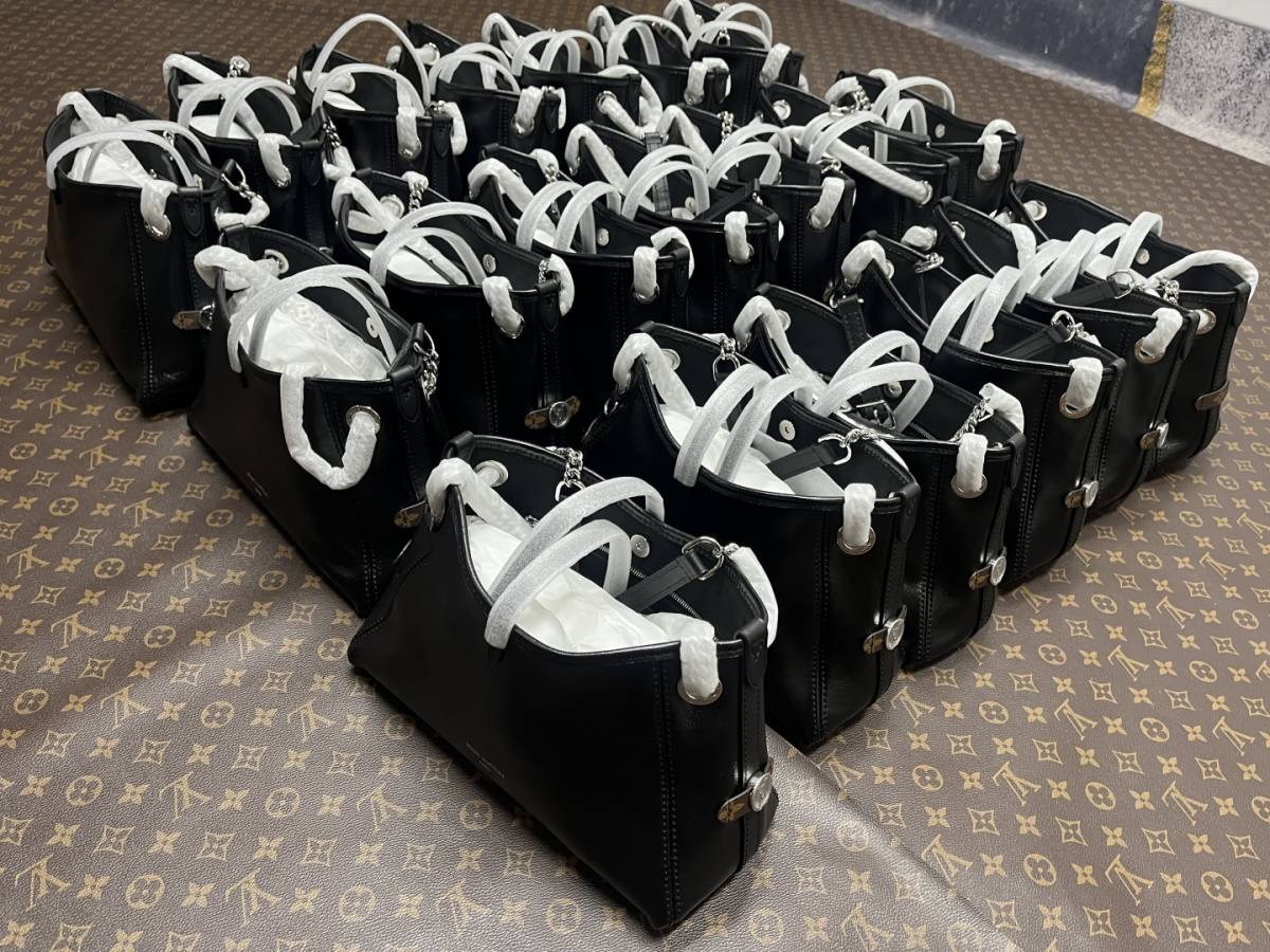 Best Replica Handbags Storebest replica Louis Vuitton Carryall BB bag M12888 lambskin bag(Mar 2026 updated)-Tayada ugu Fiican ee Louis Vuitton Boorsada Online Store, Bac naqshadeeye nuqul ah