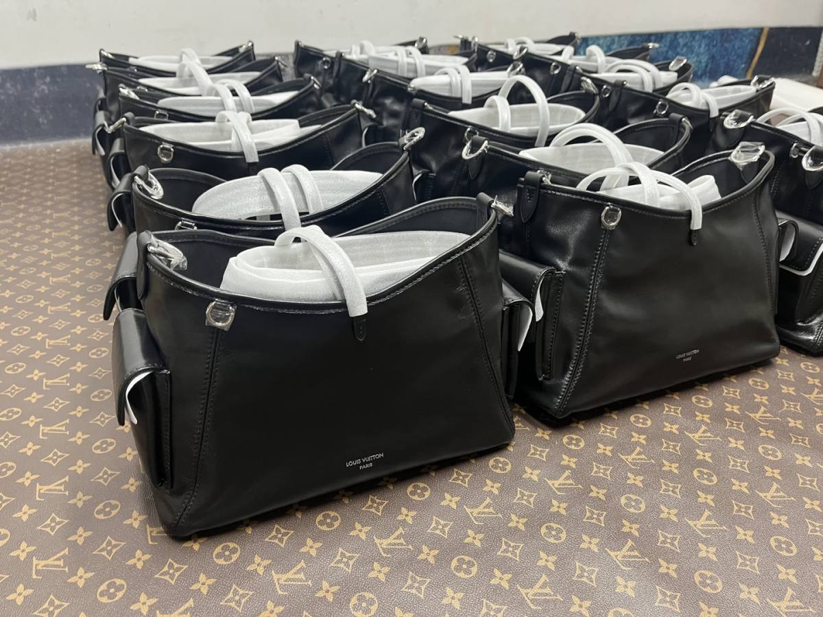 Best Replica Handbags Storebest replica Louis Vuitton Carryall Dark lambskin bag in warehouse(Apr 2026 updated)-Legjobb minőségű hamis Louis Vuitton táska online áruház, replika designer táska ru Best Replica Handbags Storebest replica Louis Vuitton Carryall Dark lambskin bag in warehouse(Apr 2026 updated)-Legjobb minőségű hamis Louis Vuitton táska online áruház, replika designer táska ru