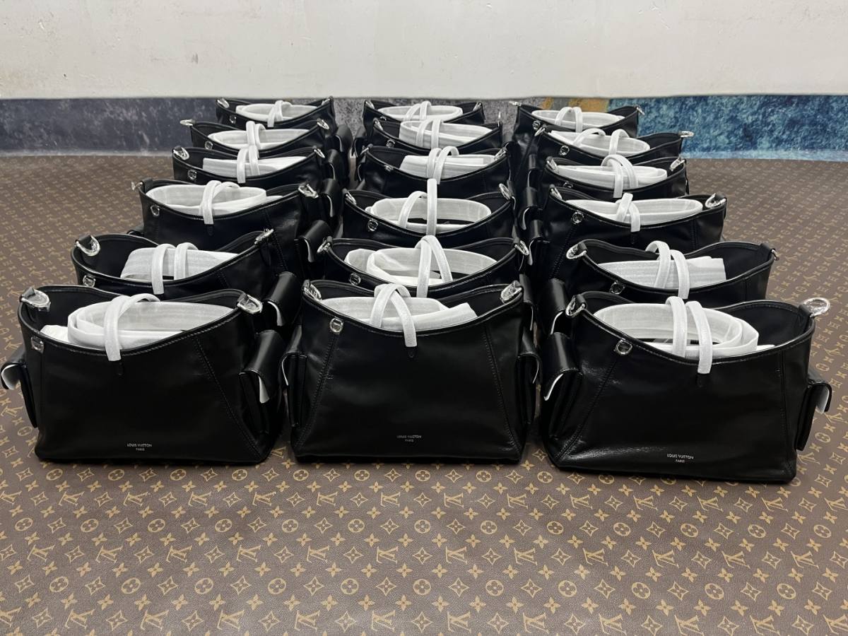 Best Replica Handbags Storebest replica Louis Vuitton Carryall Dark lambskin bag in warehouse(Apr 2026 updated)-Legjobb minőségű hamis Louis Vuitton táska online áruház, replika designer táska ru Best Replica Handbags Storebest replica Louis Vuitton Carryall Dark lambskin bag in warehouse(Apr 2026 updated)-Legjobb minőségű hamis Louis Vuitton táska online áruház, replika designer táska ru