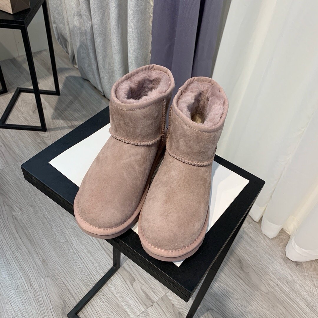 IMG_1109-3.jpg UGG boots - Image 1