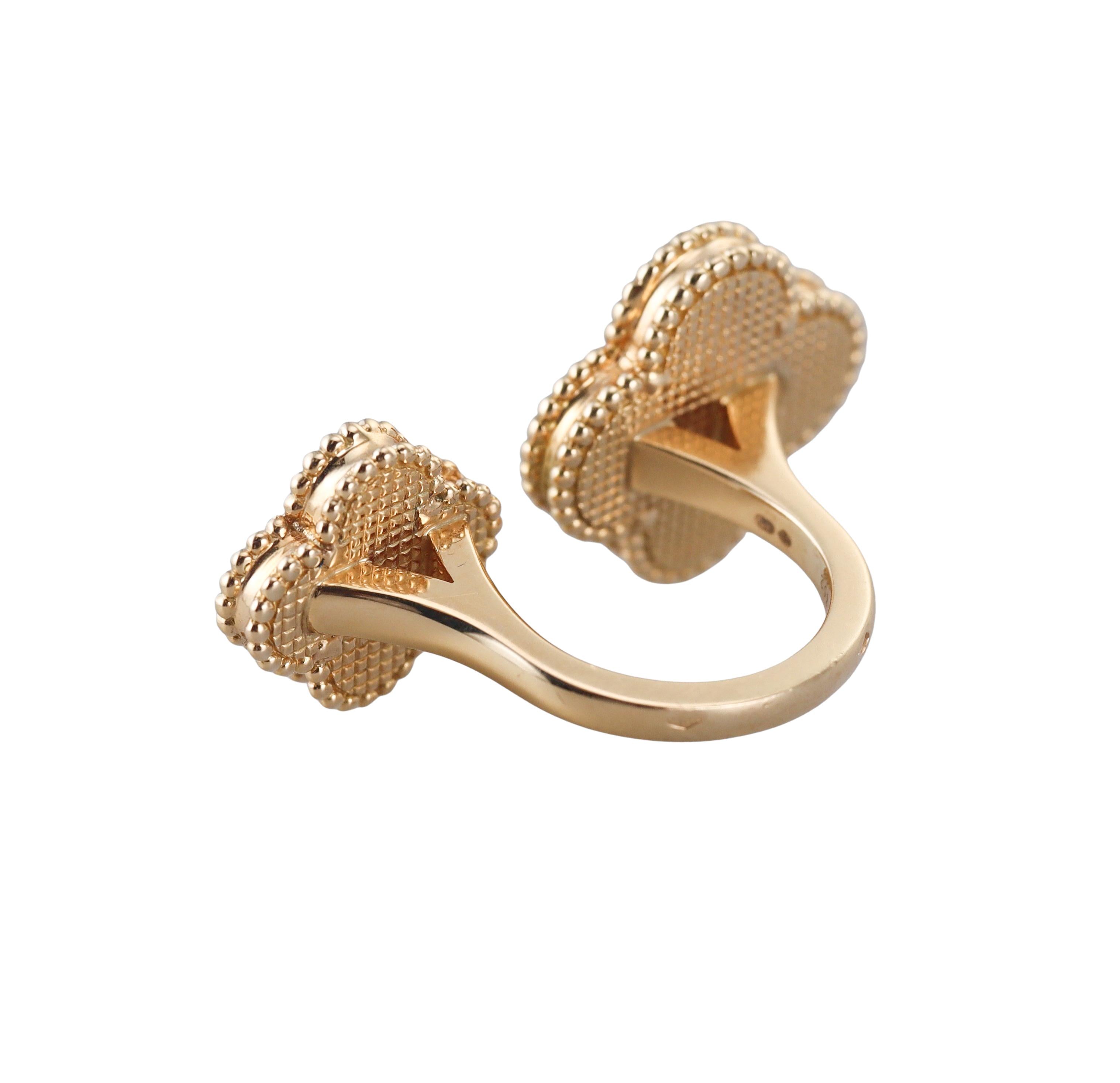 Van Cleef & Arpels Magic Alhambra Malachite Gold Between the Finger Ring