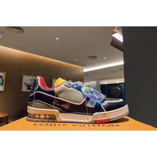 Louis Vuitton 1A8Q99 Trainer sneaker in Red Calf leather Louis Vuitton 1A8Q99 Trainer sneaker in Red Calf leather