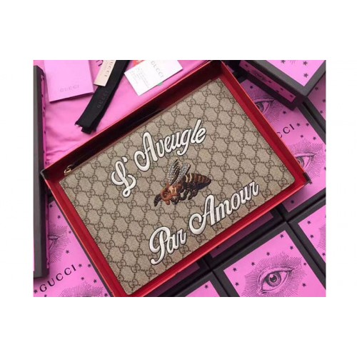 Gucci Supreme pouch With Bee Gucci Supreme pouch With Bee