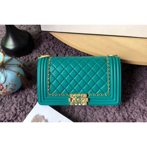 Chanel A67086 Boy Handbags in Green Calfskin and Gold-Tone Metal Chanel A67086 Boy Handbags in Green Calfskin and Gold-Tone Metal
