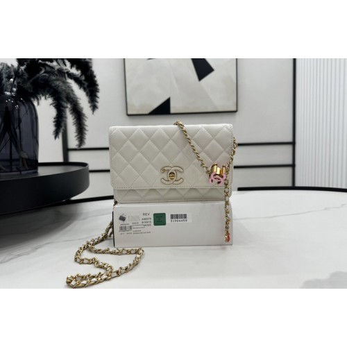 Chanel A96078 Wallet on Chain in White Leather