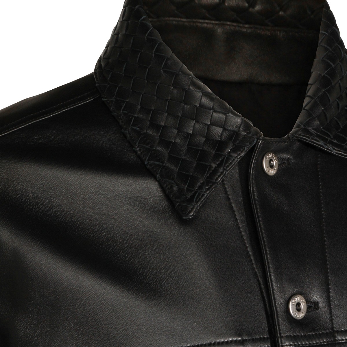 BLACK LEATHER JACKET