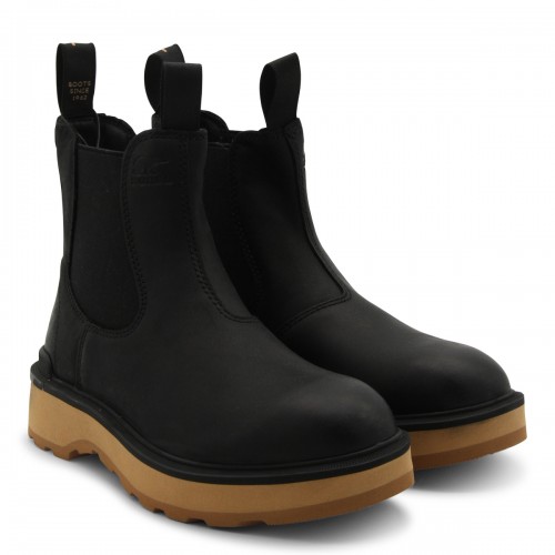 BLACK LEATHER CHELSEA BOOTS  2