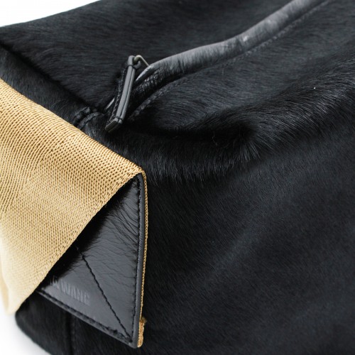 BLACK LEATHER SHOULDER BAG