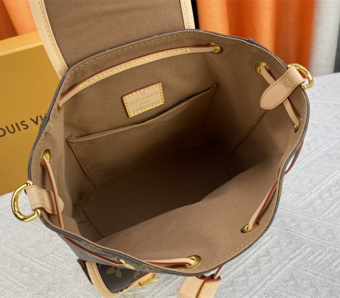 Louis Vuitton Monogram Canvas Excursion PM Backpack - Image 8