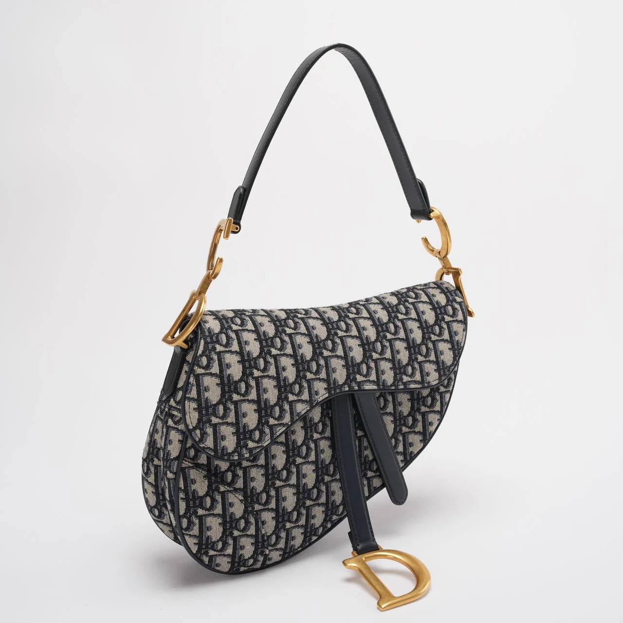 Dior Saddle Bag: A Classic That Became a Superstar Again in 2025