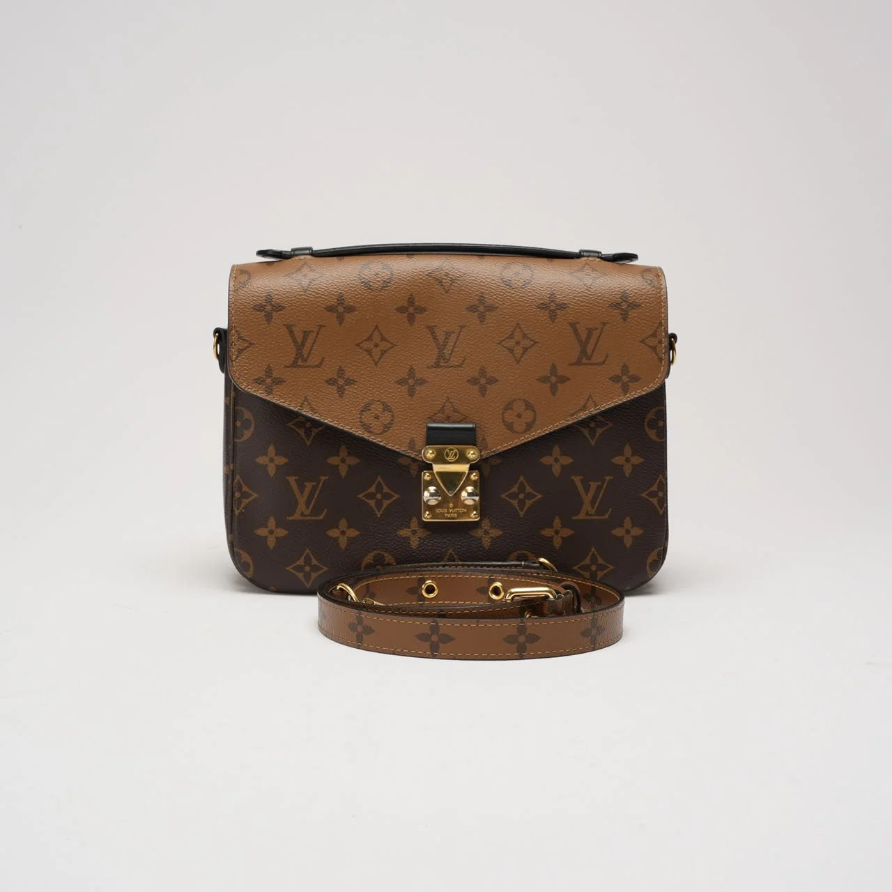Louis Vuitton Pochette Métis Monogram Reverse Canvas (2018)