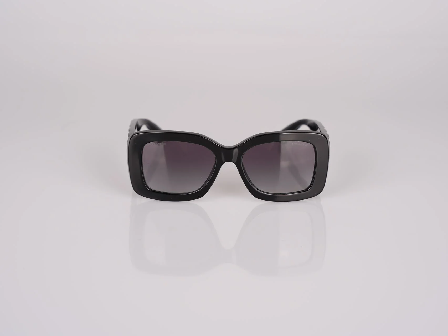 used-Chanel Sunglasses Black Polarized Gold Metal CC Logos with Gray Lenses-MILOURA