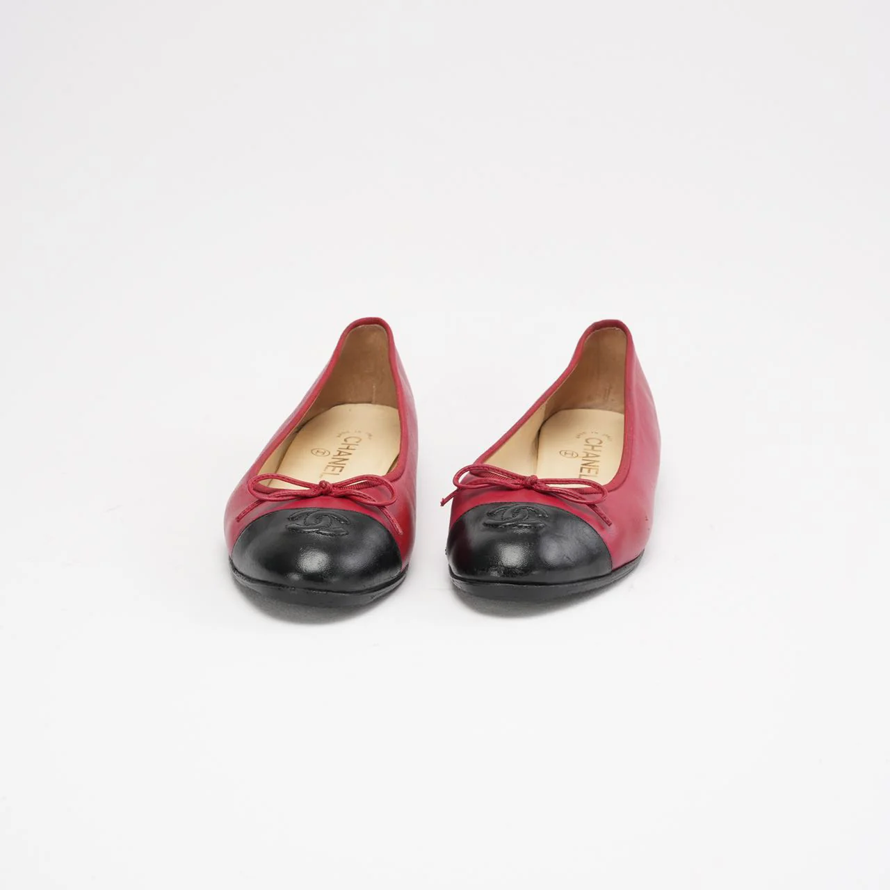 Chanel Red / Black Leather CC Cap Toe Ballet Flats Size 39