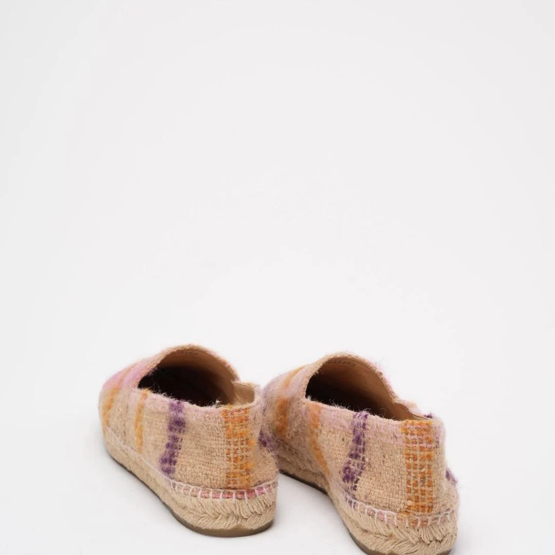 Chanel Beige / Pink Peach CC Cap Toe Espadrilles 40