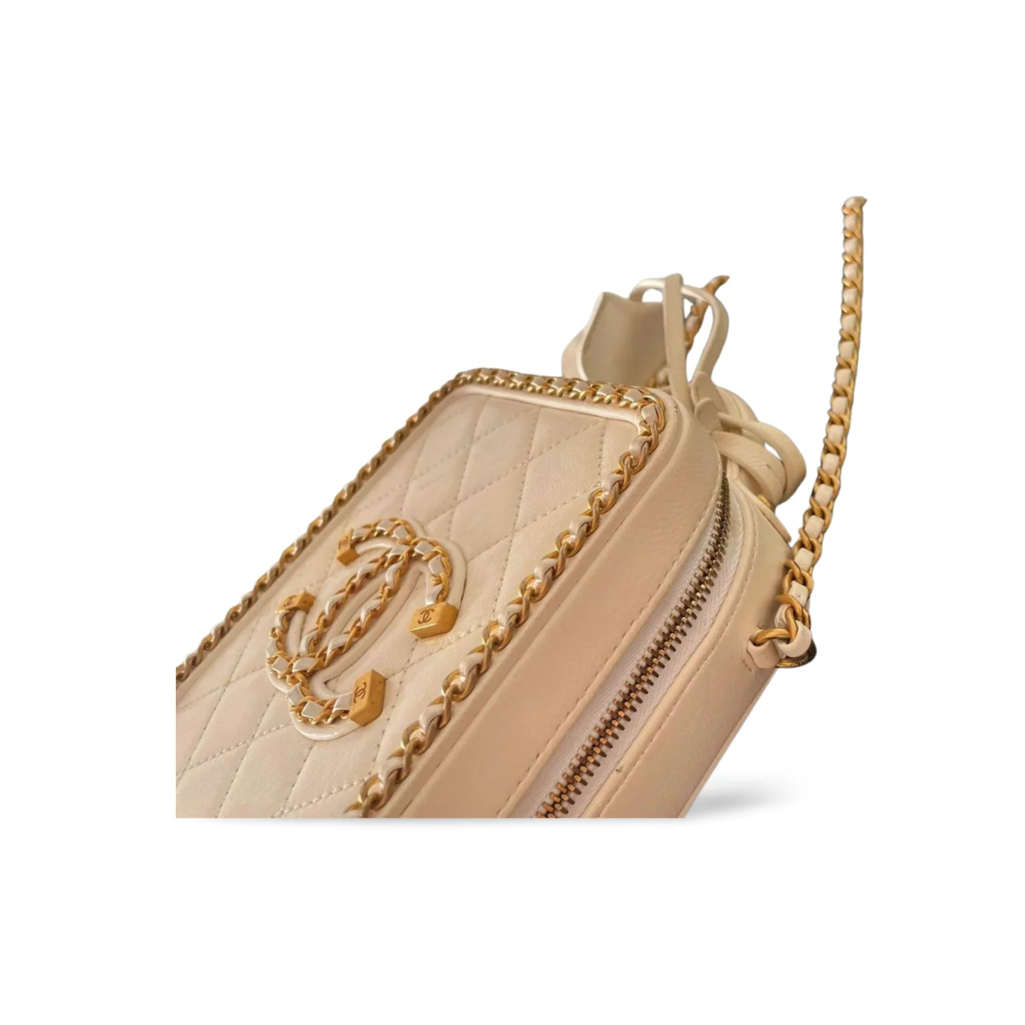 used-Chanel White Vanity Case Bag in Lambskin Leather-MILOURA