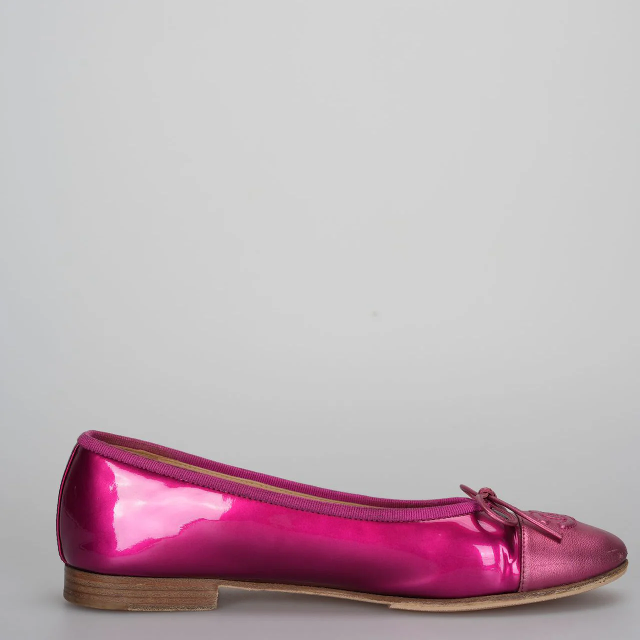 used-Chanel ballet flats 37.5 in hot pink-MILOURA