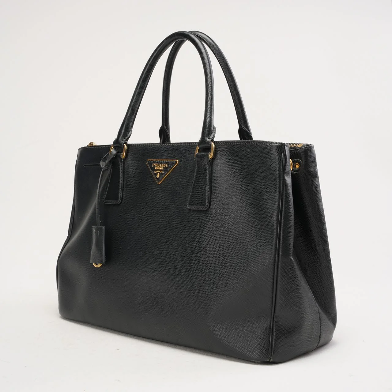 Prada Black Saffiano Medium Galleria Zip Tote Leather