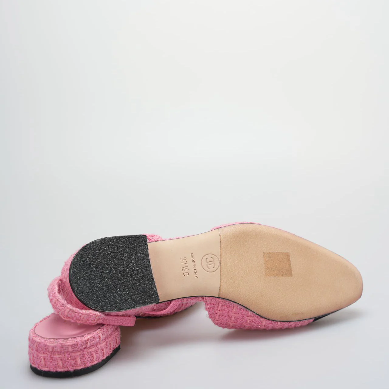 used-Chanel Tweed Grosgrain Cap Toe CC Slingback Pumps size 37.5 in Pink and Black-MILOURA