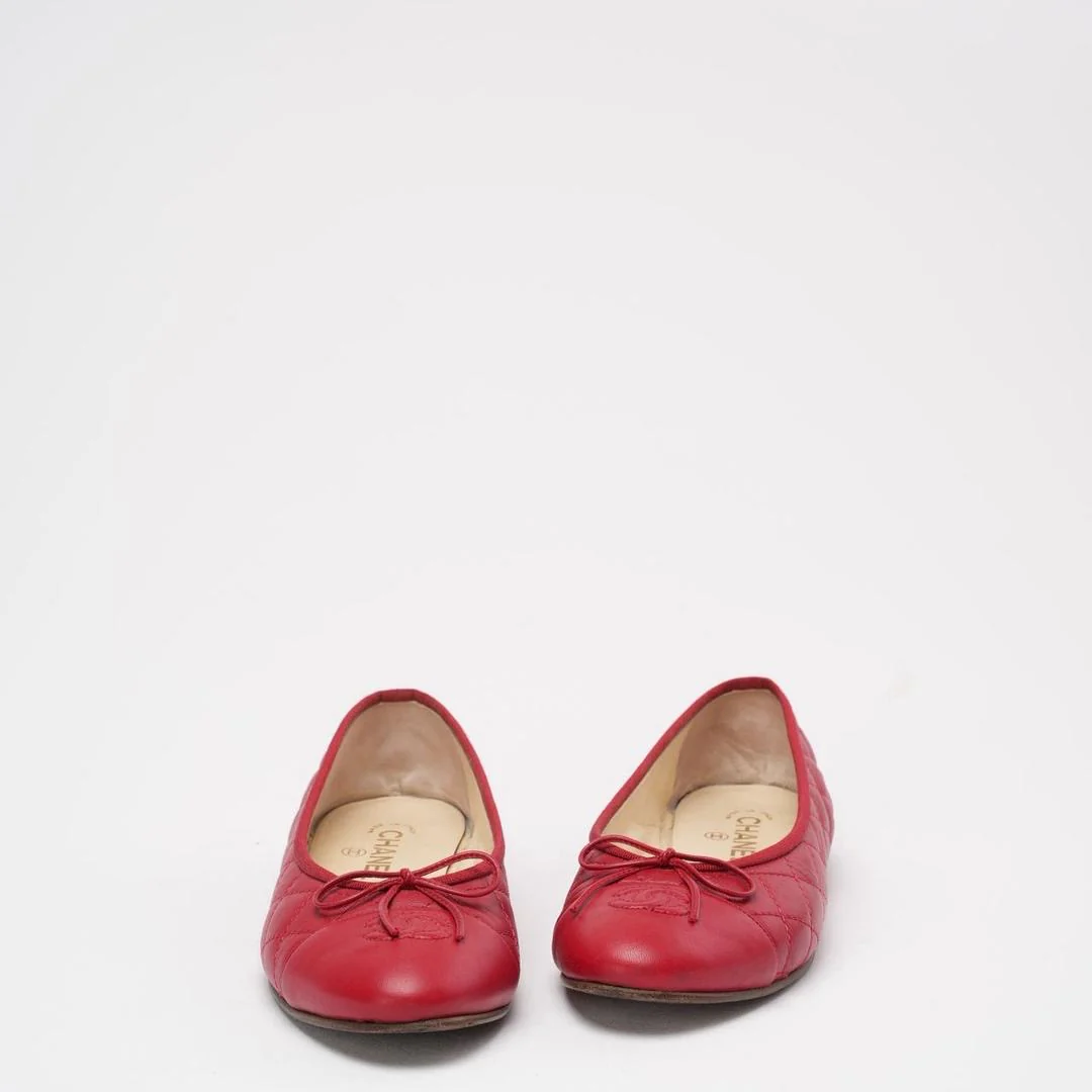 Chanel Red Leather CC Cap Toe Ballet Flats Size 39 ½