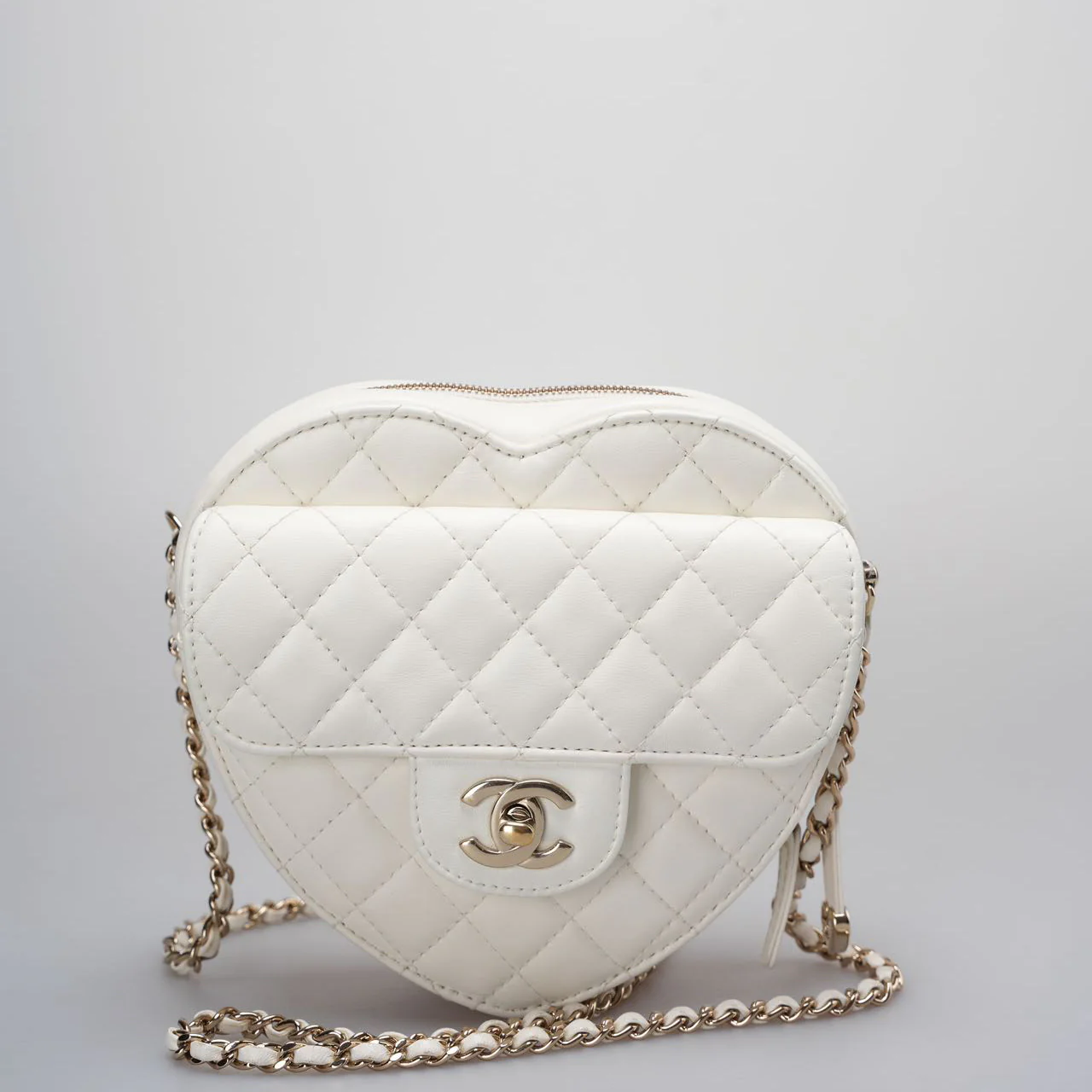 used-Chanel Big Heart Bag Lambskin Quilted CC In Love Clutch With Chain in White-MILOURA