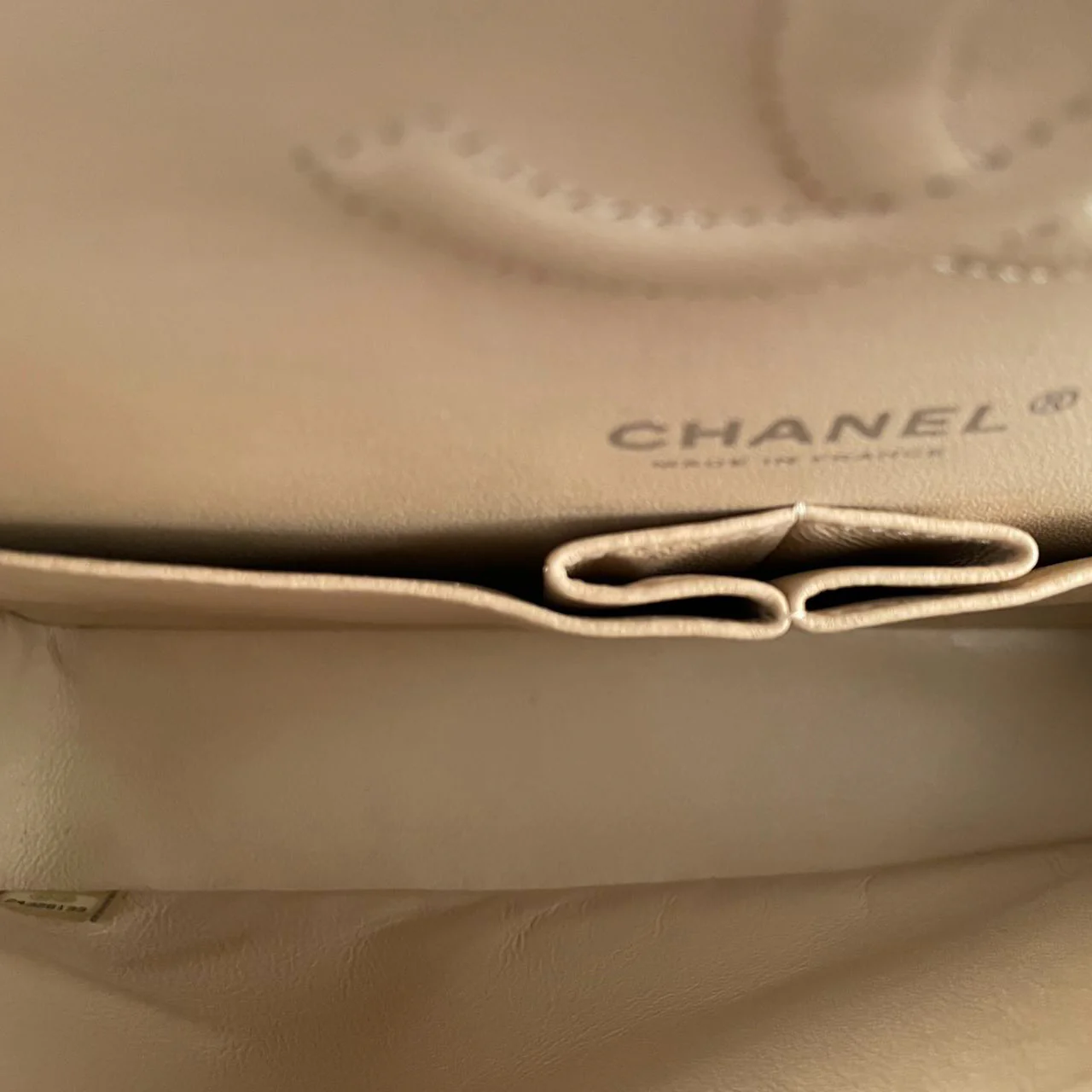 used-Chanel Beige Quilted Caviar Leather timeless Double Flap Bag medium-MILOURA