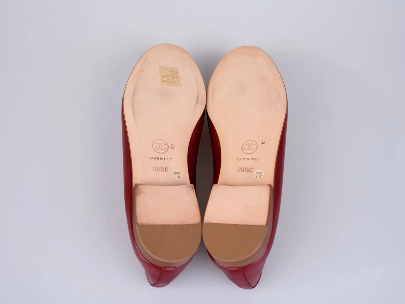 used-Chanel Burgundy Leather CC Bow Cap Toe Ballet Flats Size 38.5-MILOURA