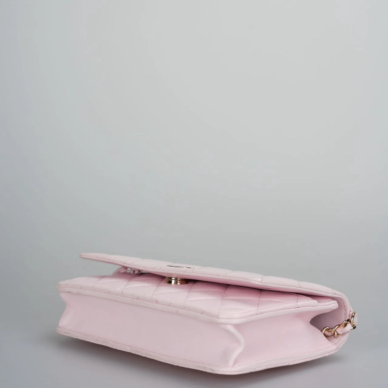 used-Chanel baby Pink Quilted Lambskin Pearl Wallet On Chain Bag-MILOURA