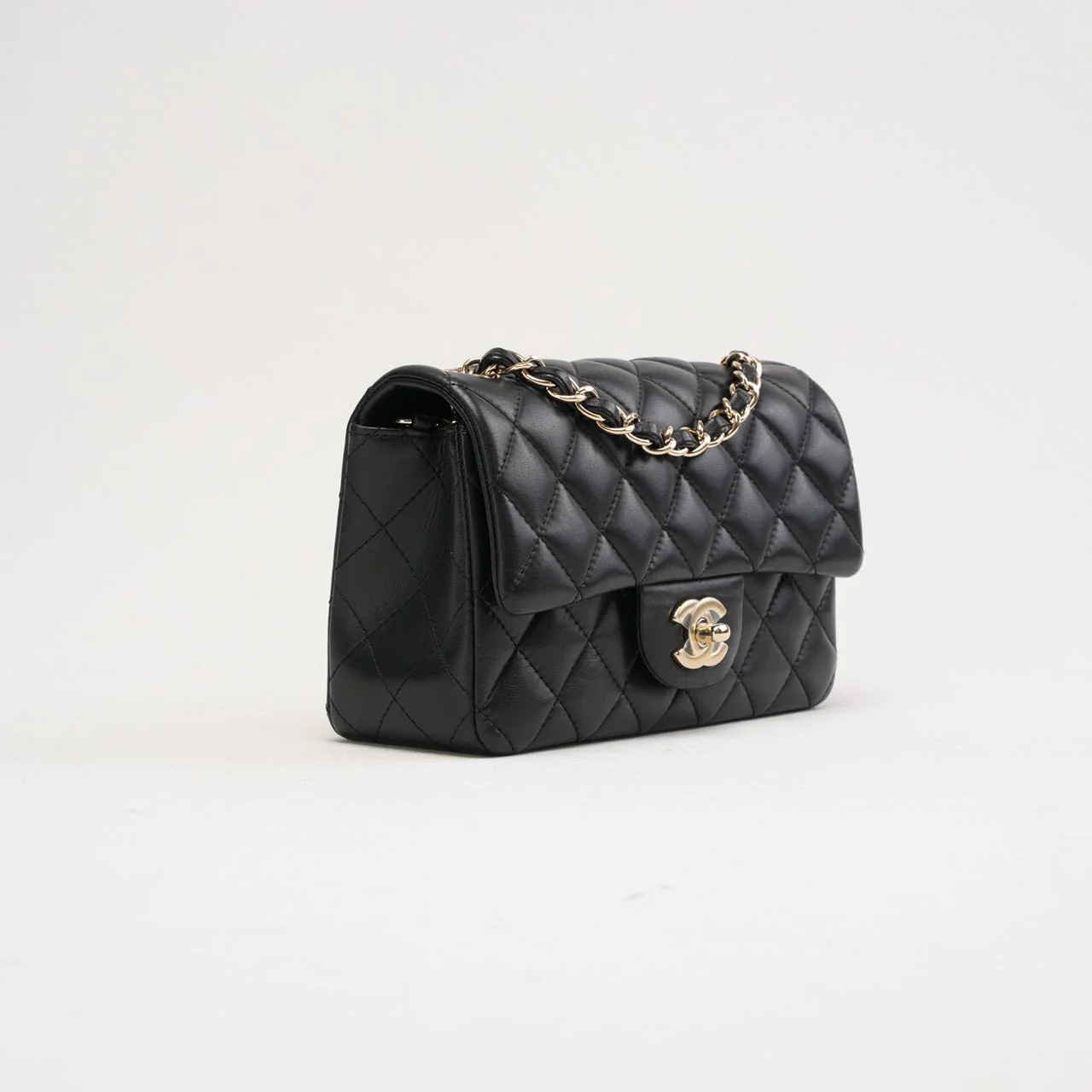 Chanel Classique Mini Rectangulaire à Rabat Cuir d'Agneau Noir 2017