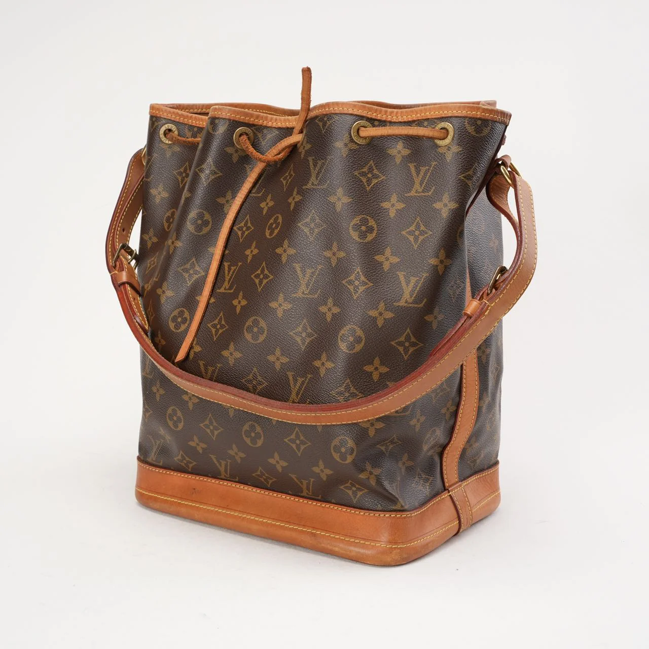 Louis Vuitton Vintage Monogram Noè GM Shoulder Bag 2008