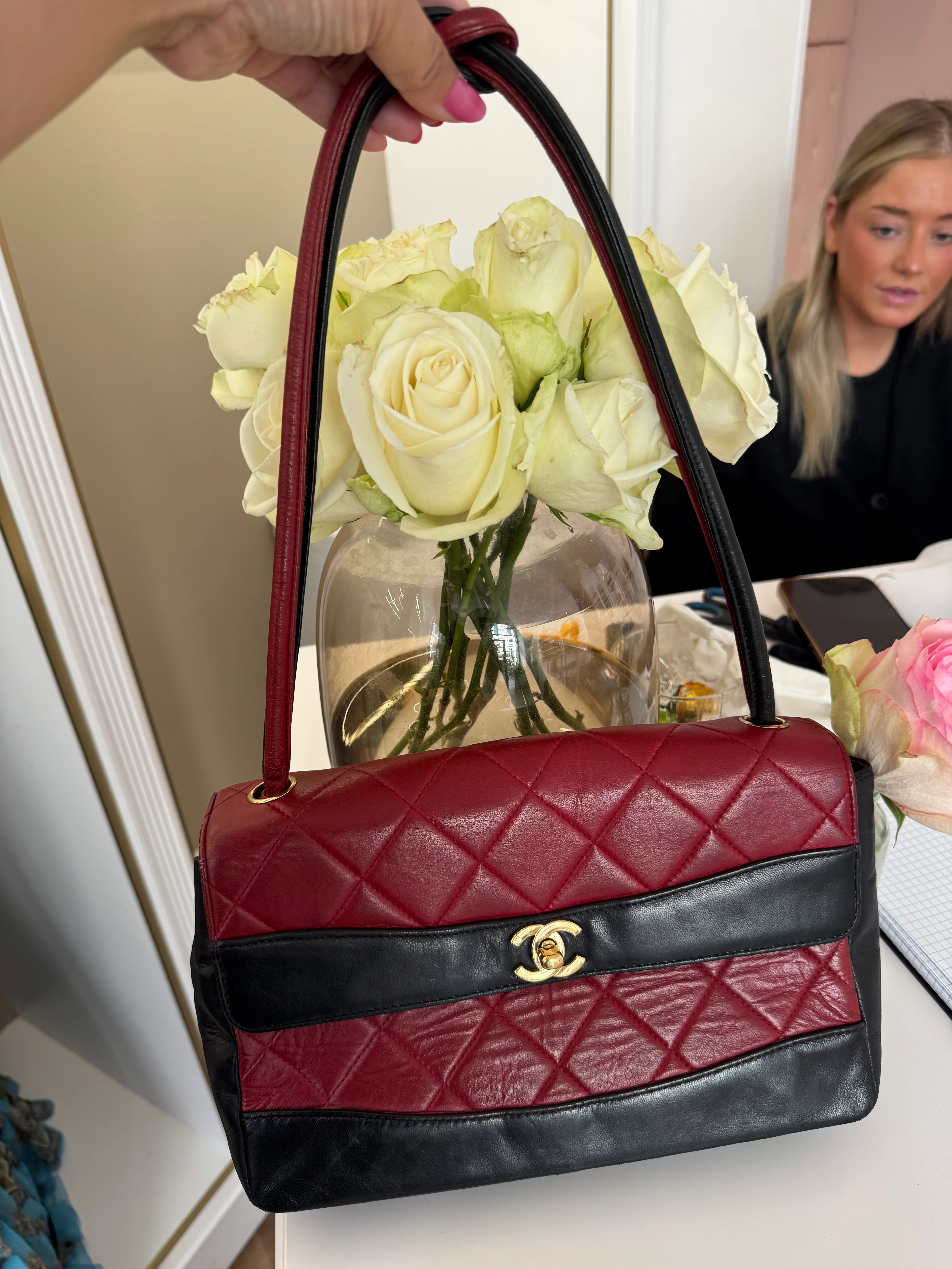 Chanel vintage Tasche Rote und schwarze aus lammleder mit 24 k Gold Hardware