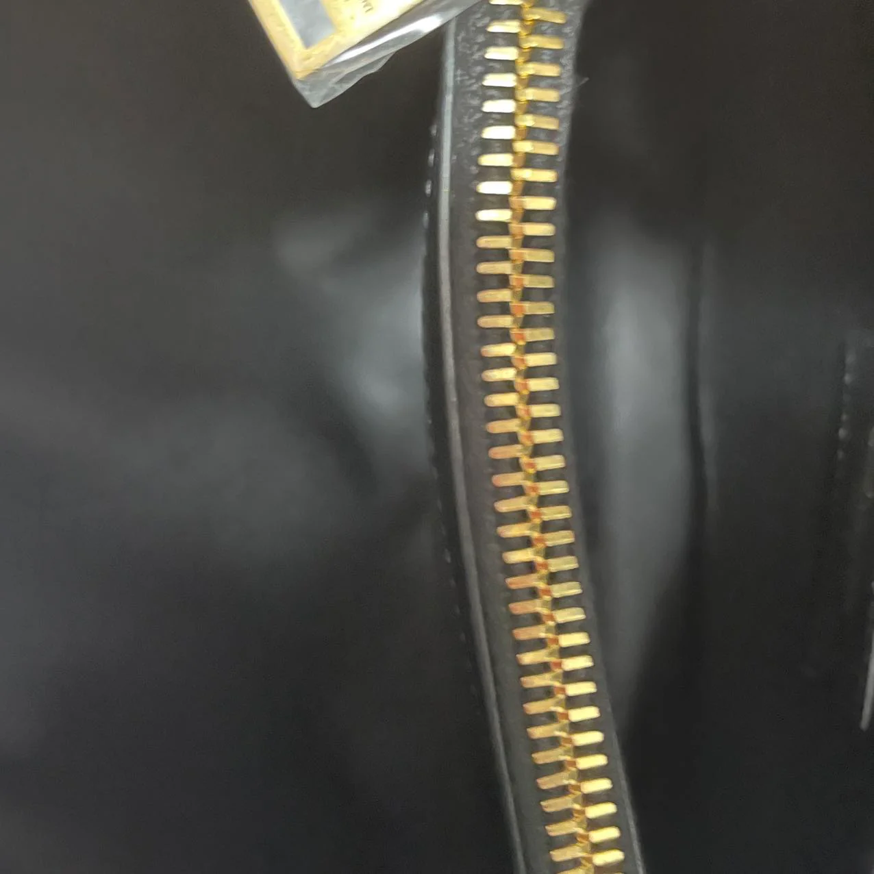 Saint Laurent Small LouLou Leather Black 2023