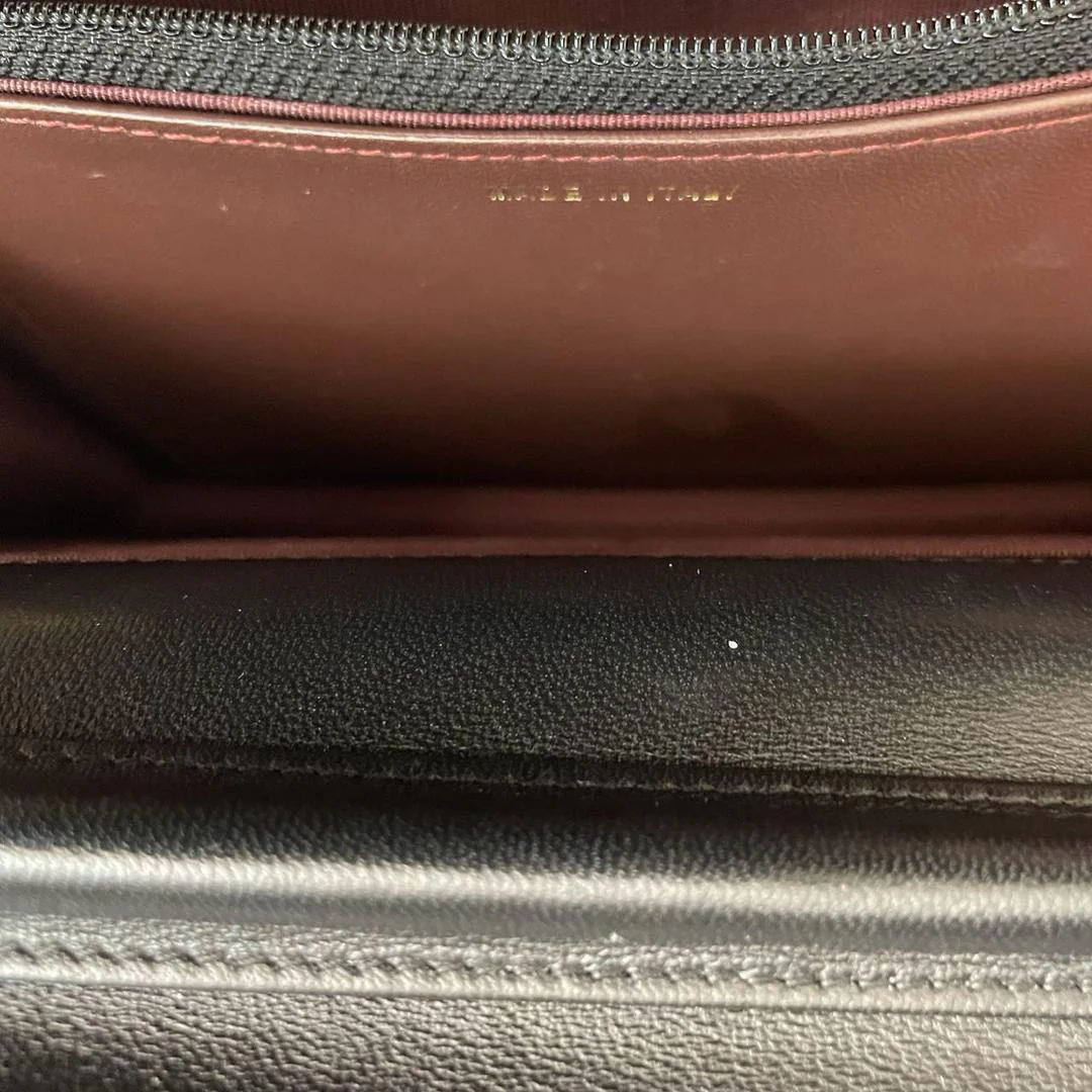 Chanel Wallet On Chain (WOC) Black Bag In Lambskin Leather With Gold Hardware 2018 Inside