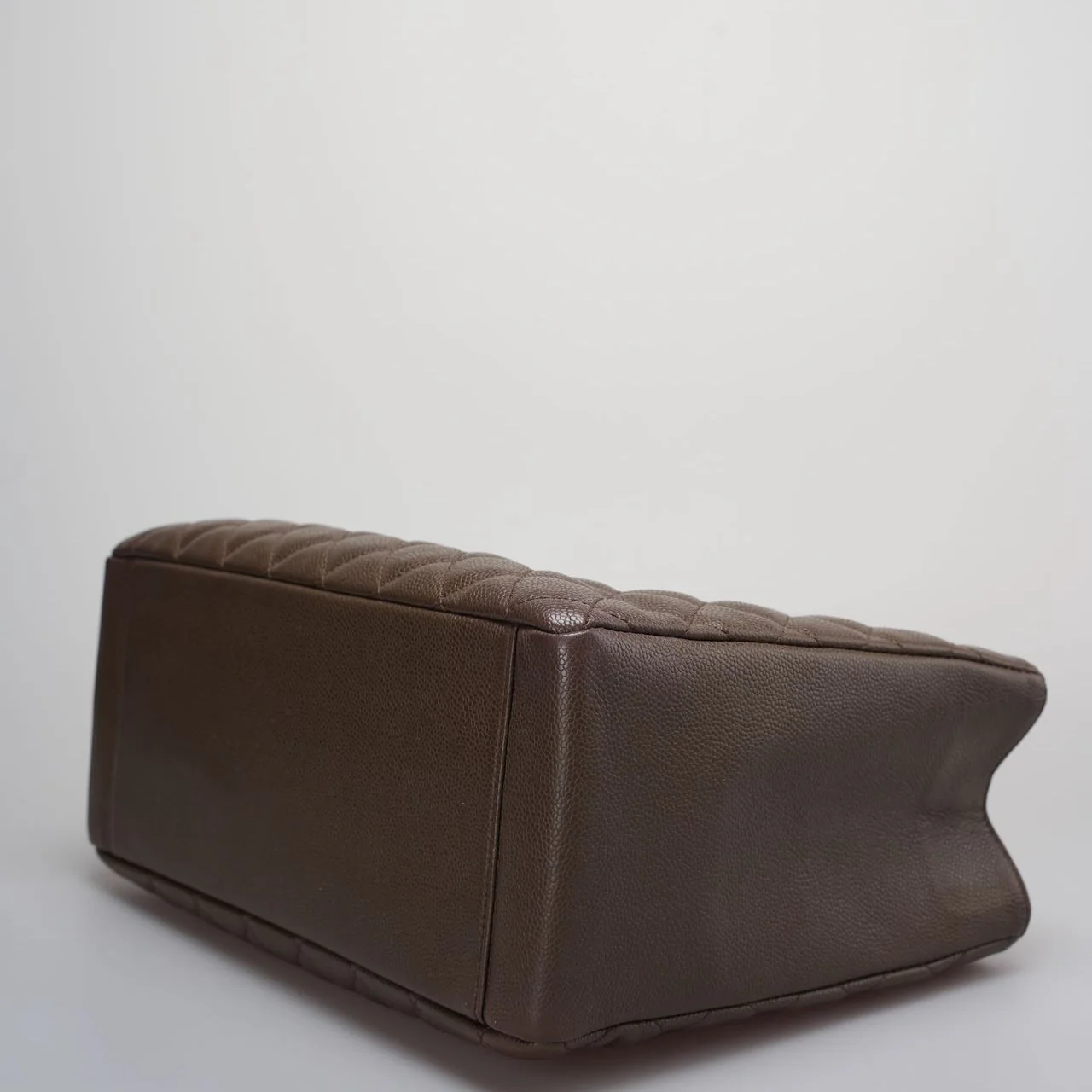 used-Chanel Brown GST Grand Shopping Tote Bag in Caviar Leather with Silver Hardware-MILOURA