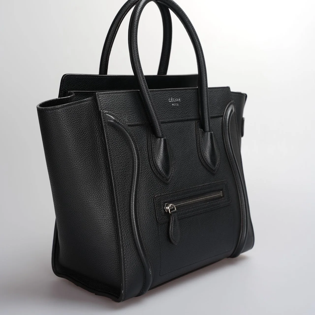 used-CELINE Micro Luggage leather handbag in Black-MILOURA