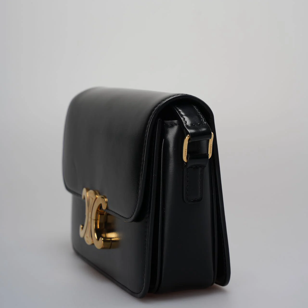 used-Céline Pre-Owned 2021 Small Calfskin Triomphe crossbody bag-MILOURA