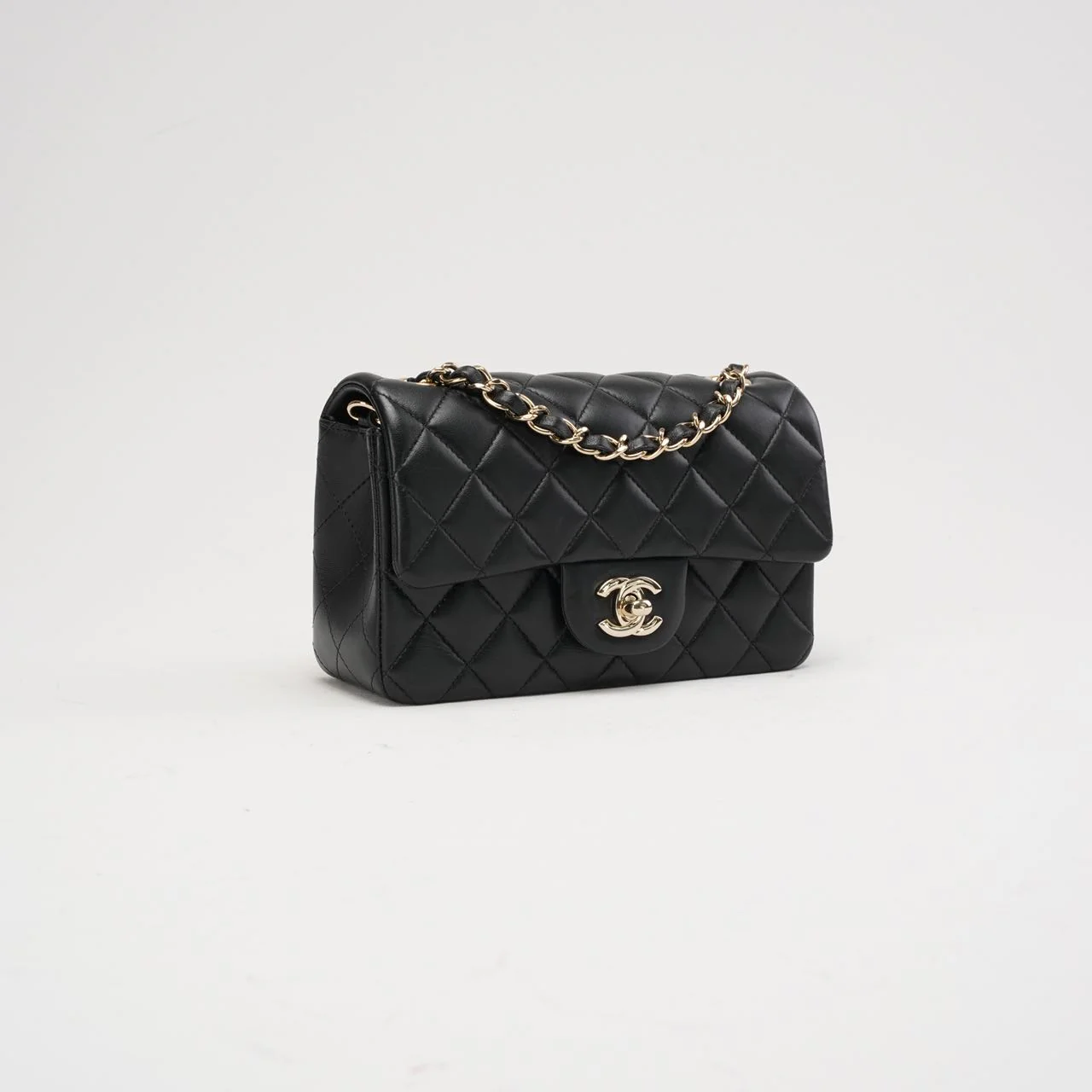 Sac Chanel Mini Tangle Classique à rabat noir 2019