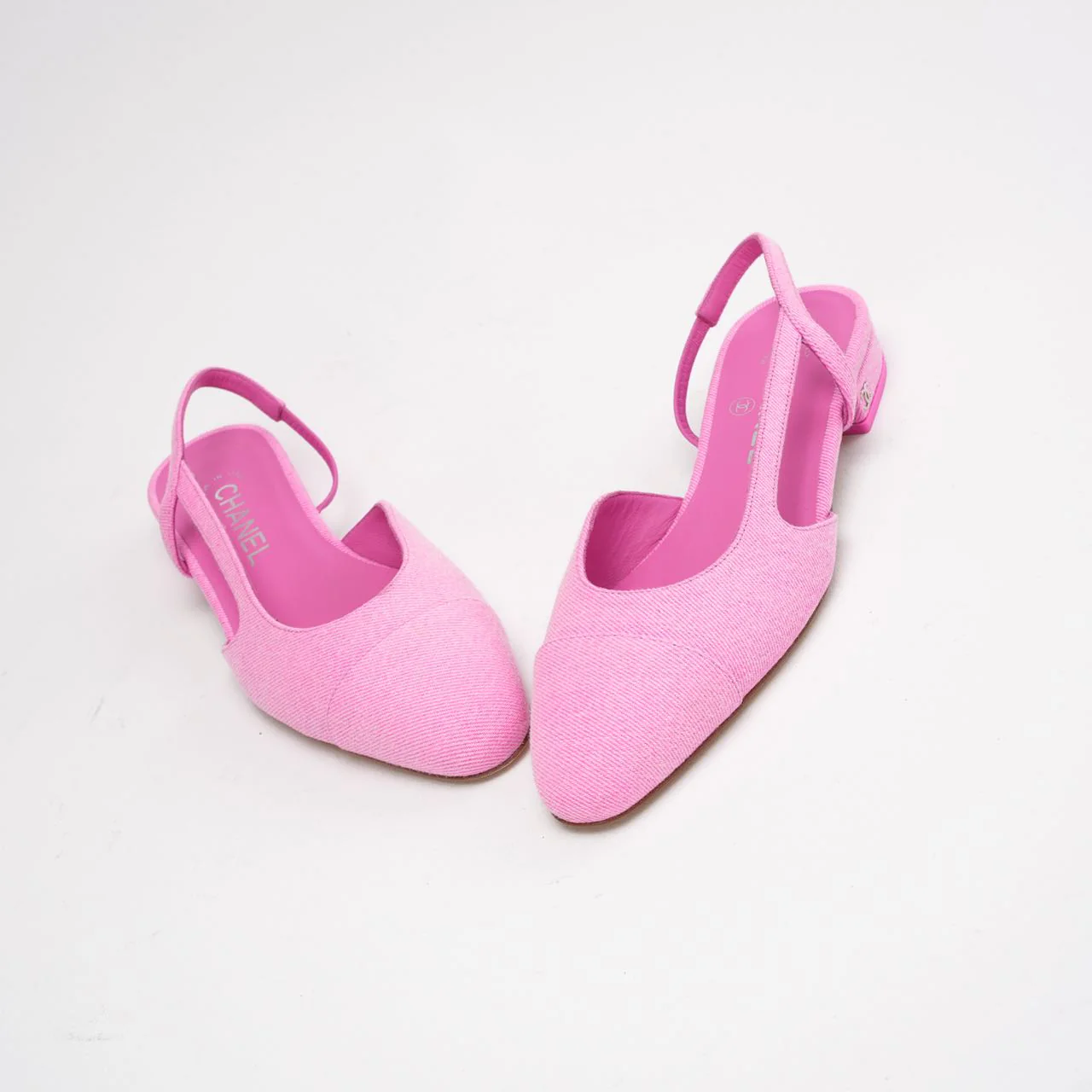 Chanel Neon Pink Denim Cap Toe CC Slingback Flat Size 38