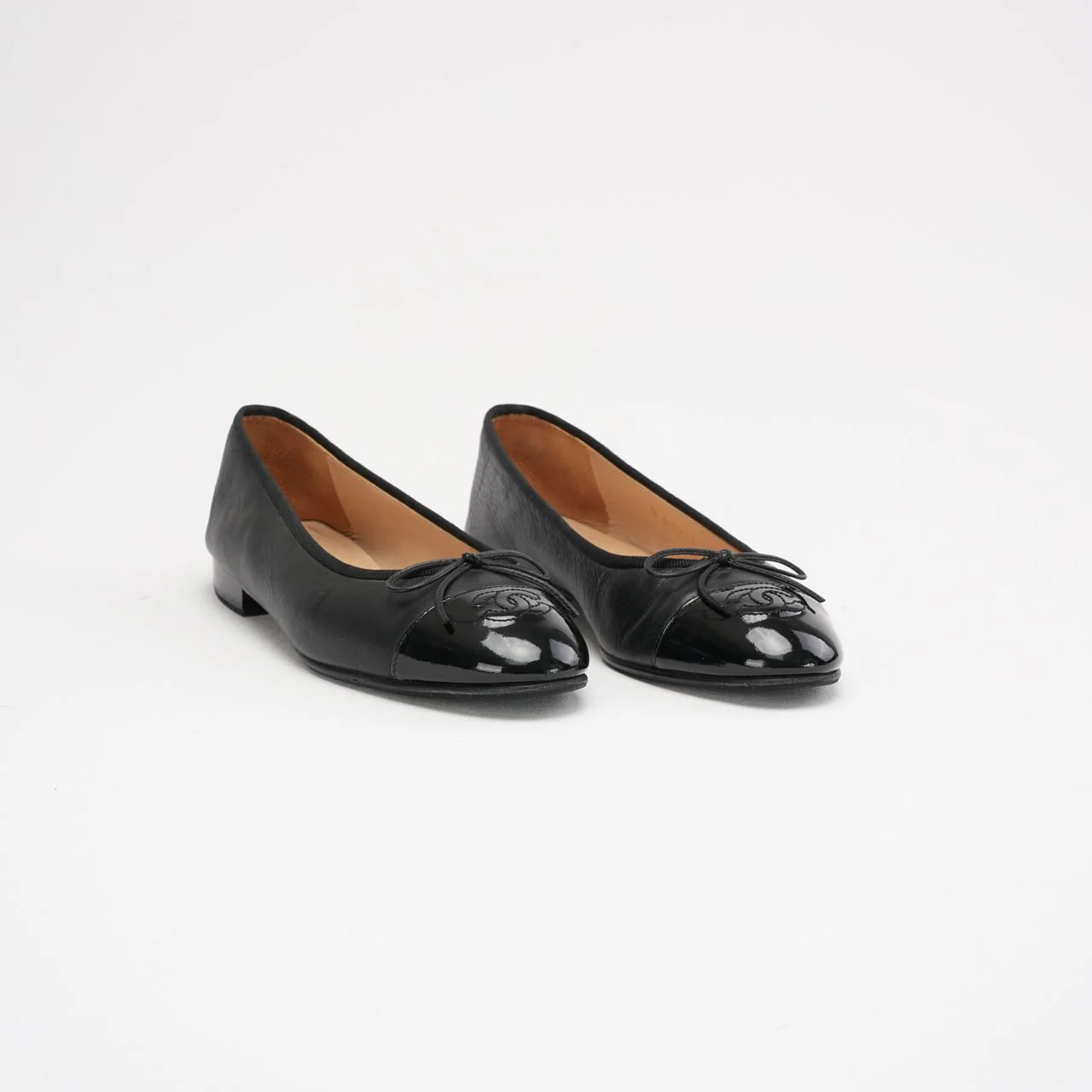 Chanel Black Patent CC Cap Toe Bow Ballet Flats Size 38