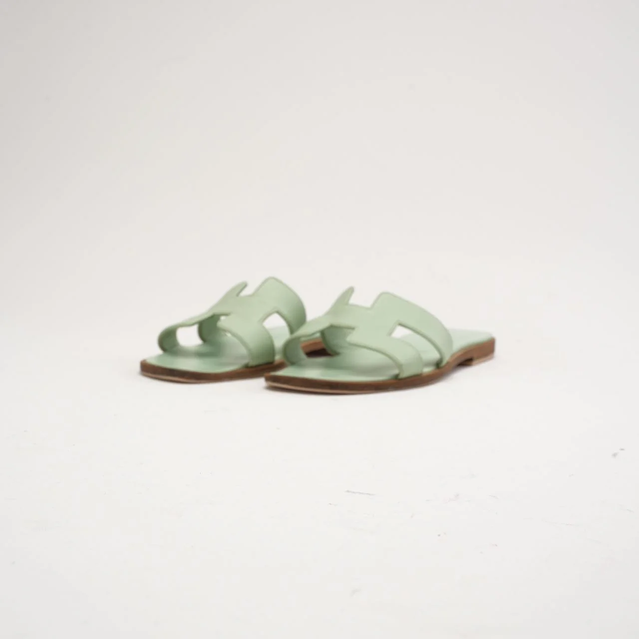 Hermes Vert Jade Epsom Leather Oran Sandals 38