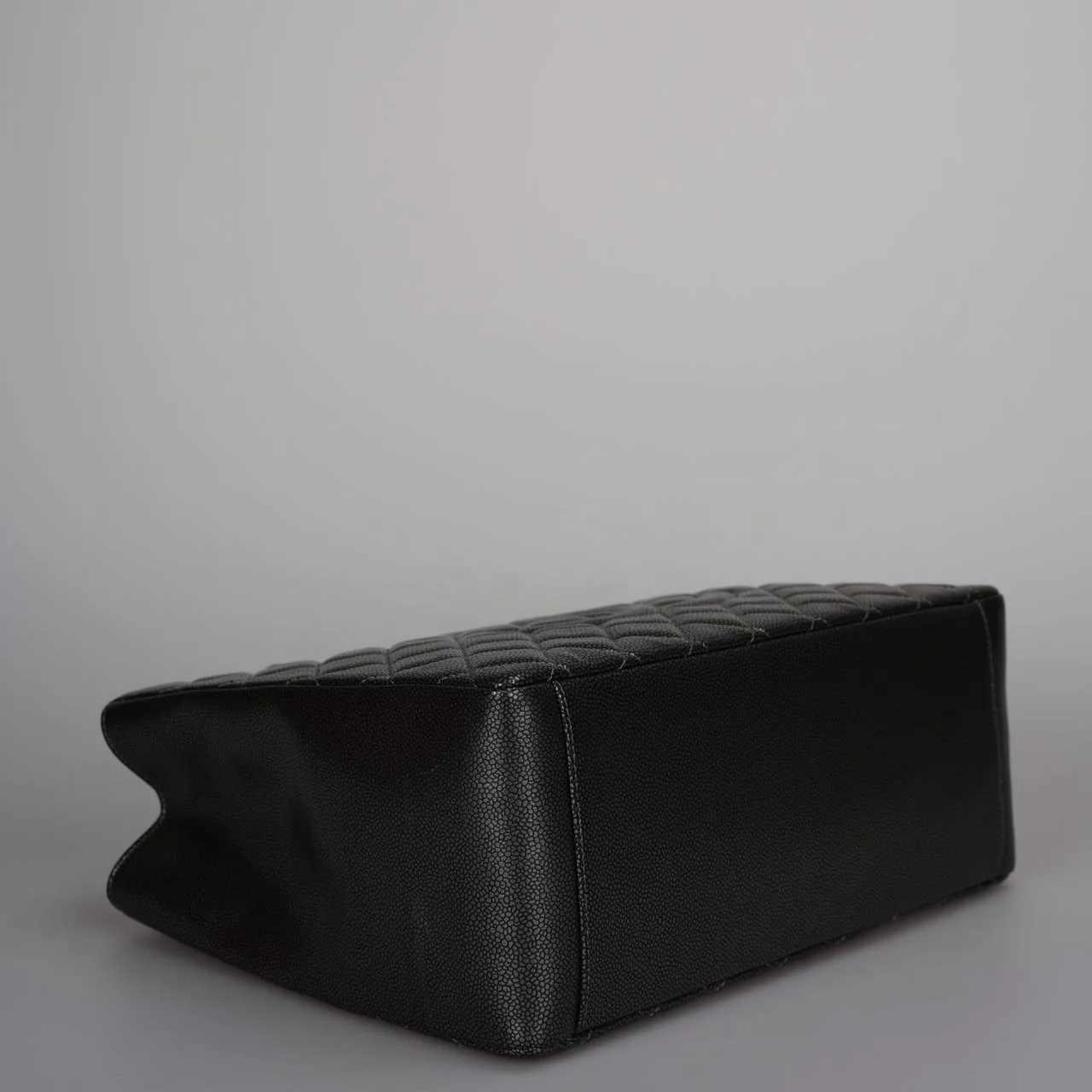 used-Chanel Grand Shopping Tote Black GST Bag in Caviar Leather with Black Hardware-MILOURA