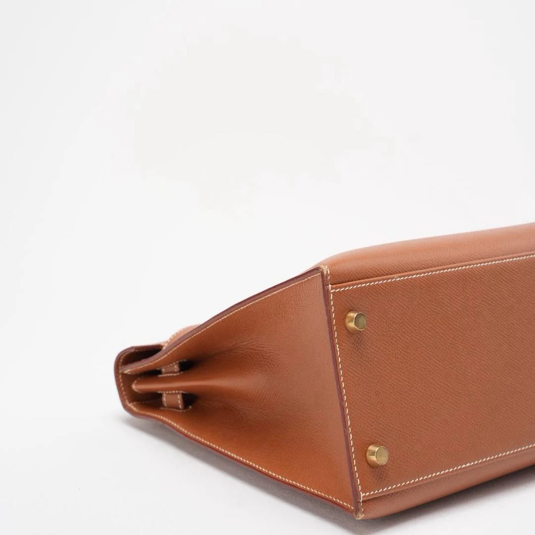 Hermès Vintage Gold Kelly Sellier 32 Epsom D Square 2000