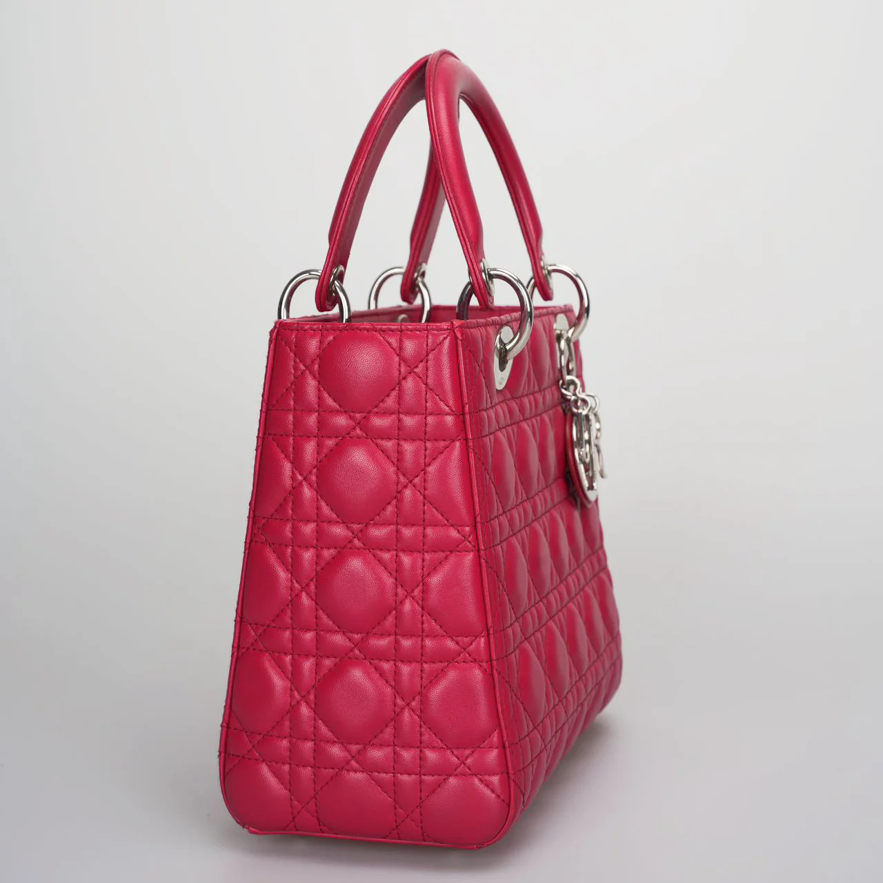used-Christian Dior Red Lady Dior Lambskin bag Cannage Medium-MILOURA
