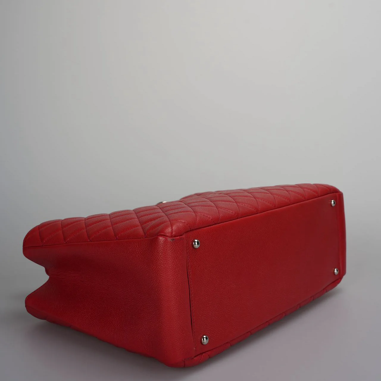 used-Chanel Large Grand Shopping Tote Red GST Bag in Caviar Leather with Silver Hardware XL size-MILOURA