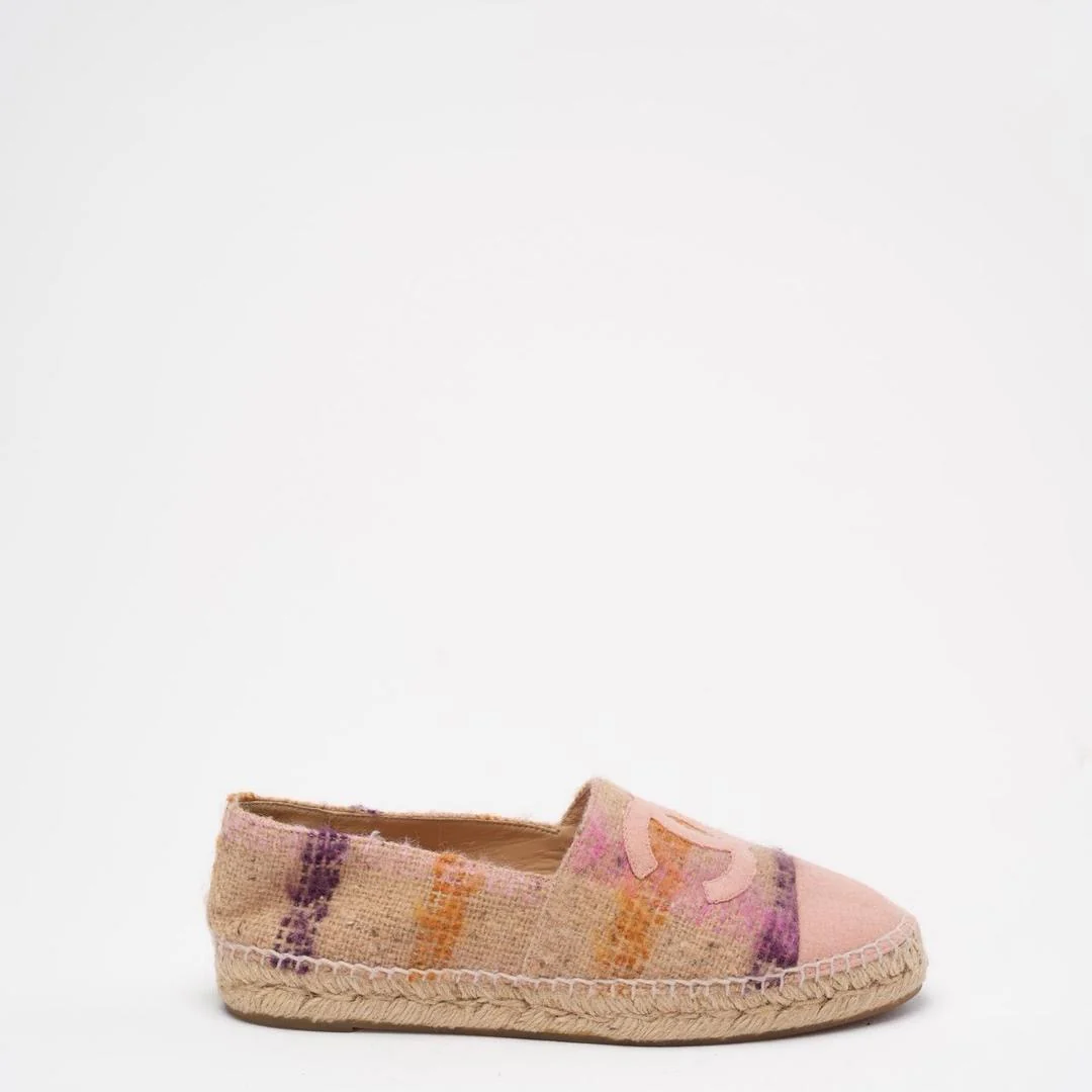 Chanel Beige / Pink Peach CC Cap Toe Espadrilles 40