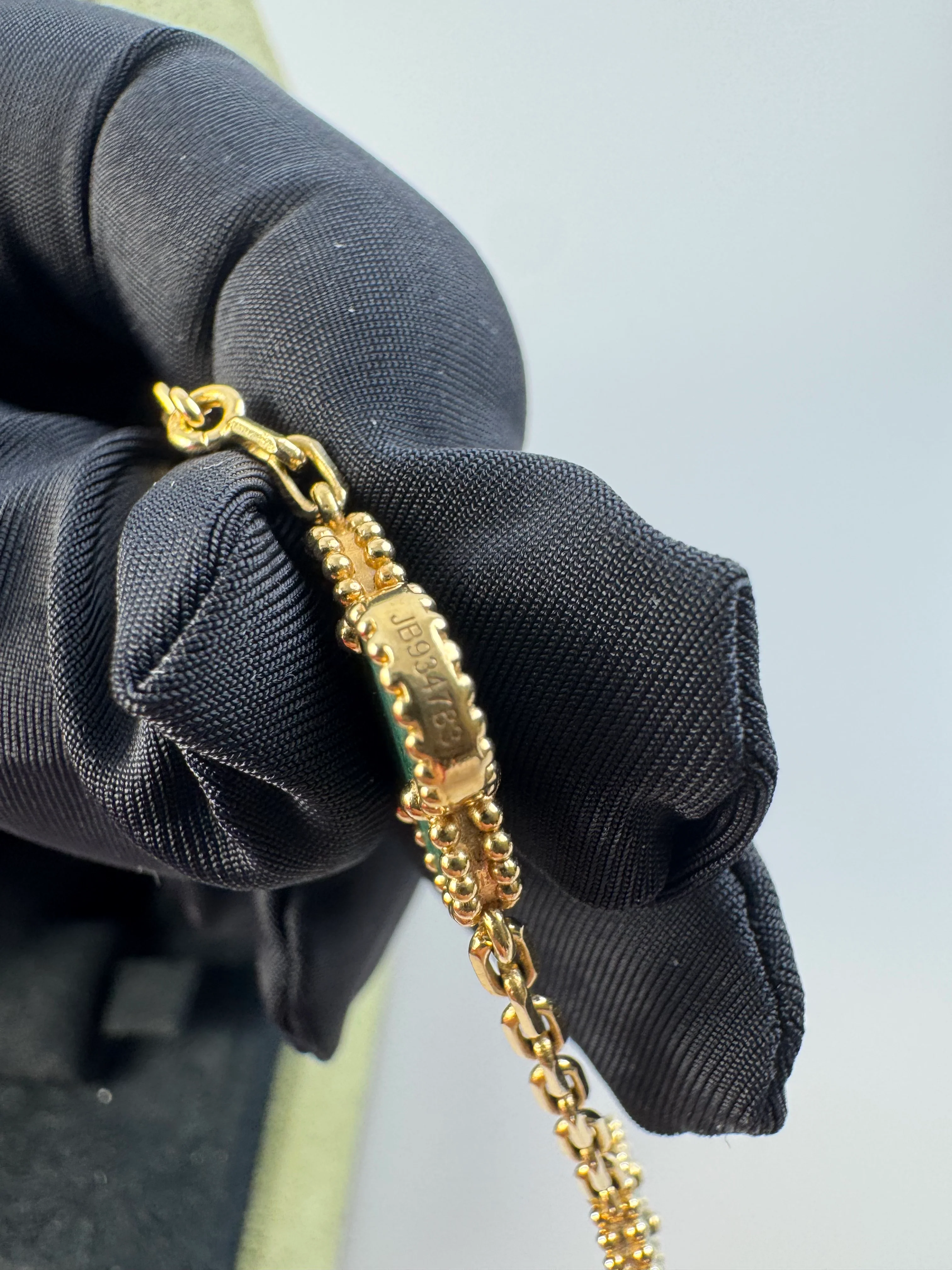 used-Van Cleef & Arpels Vintage Alhambra Malachite Yellow Gold 5 Motif Bracelet-MILOURA