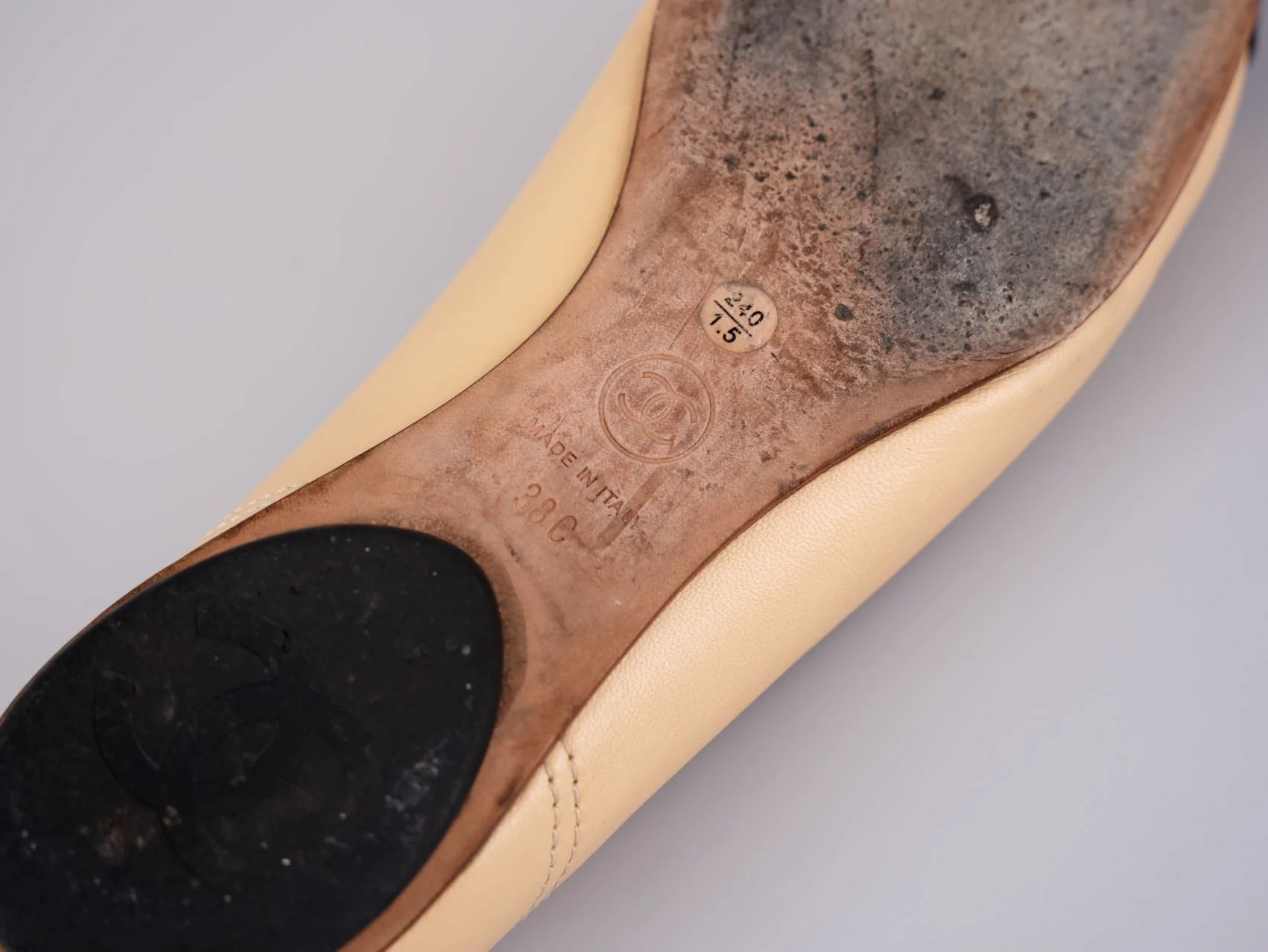 used-Chanel CC Lambskin Cap Toe Ballerinas with Pearls Beige/Black 38C-MILOURA