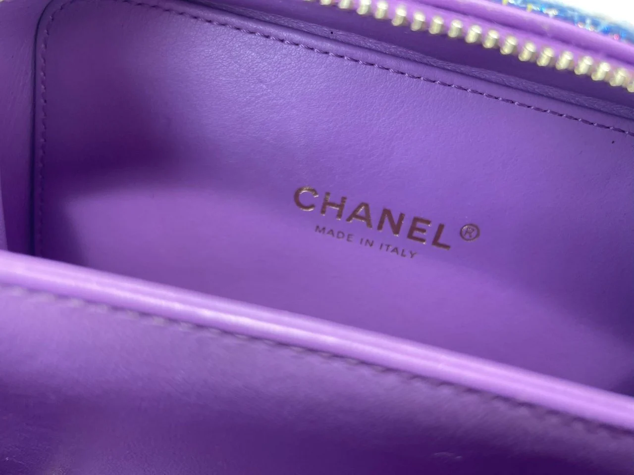 used-Chanel Tweed vanity Case Bag with Gold hardware Small Multi-Color-MILOURA