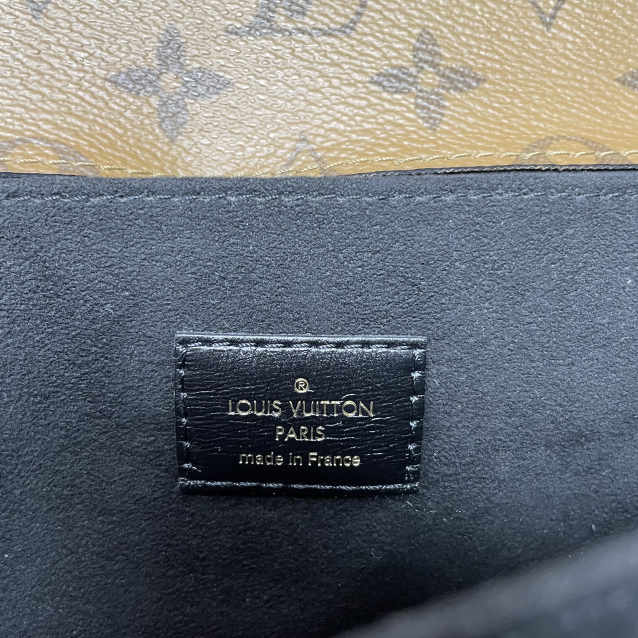 Louis Vuitton Pochette Métis Monogram Reverse Canvas 2018