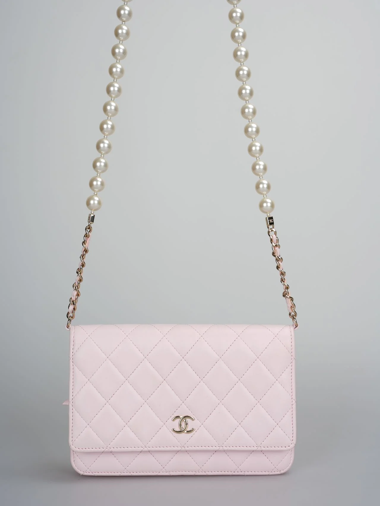 used-Chanel baby Pink Quilted Lambskin Pearl Wallet On Chain Bag-MILOURA
